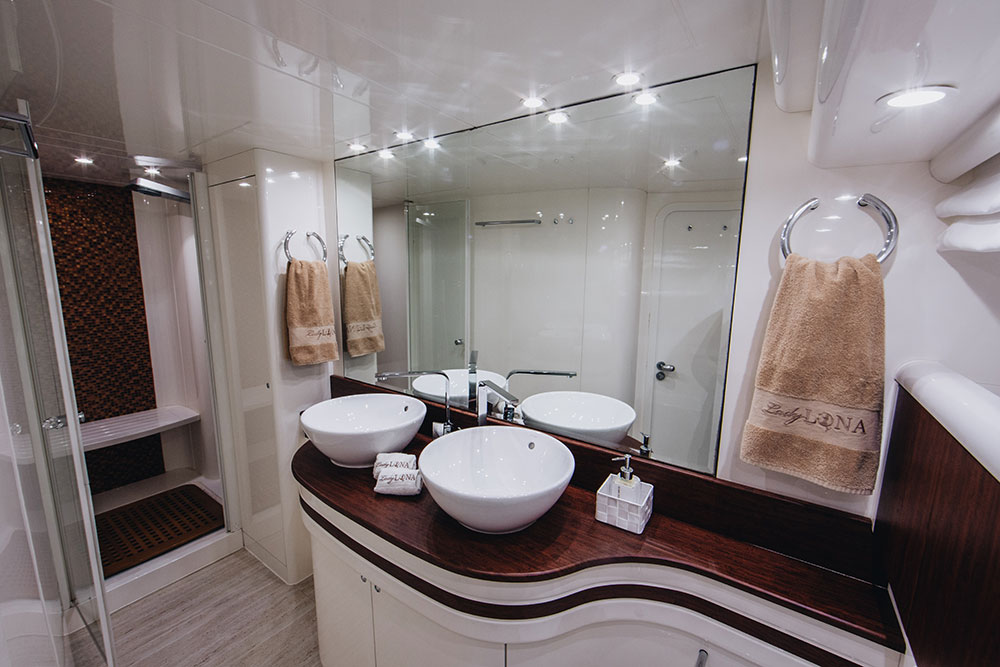 Yacht-Lady-Lona-Innen-11