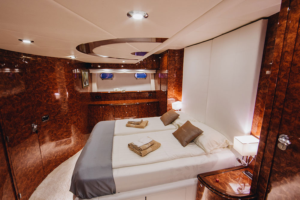 Yacht-Lady-Lona-Innen-6