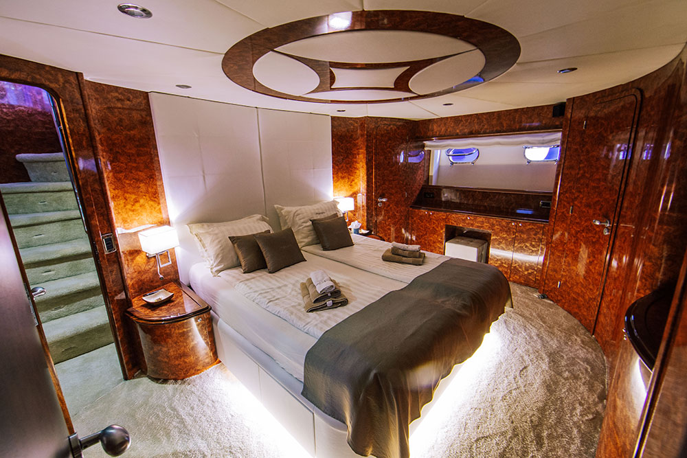 Yacht-Lady-Lona-Innen-9